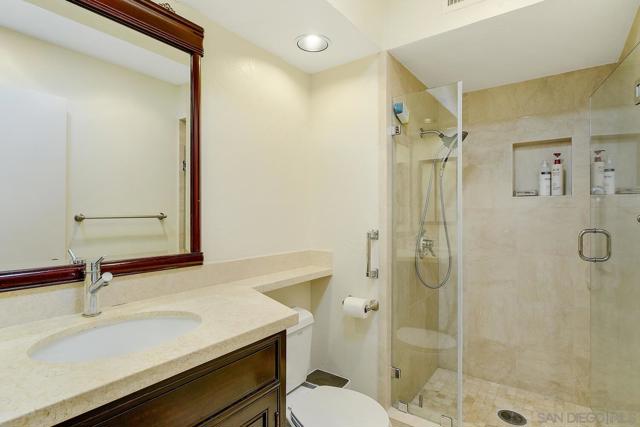 6643 Caminito Hermitage, La Jolla CA: https://media.crmls.org/mediaz/be30dad4-85b4-43cc-9c95-df8907b2100d.jpg