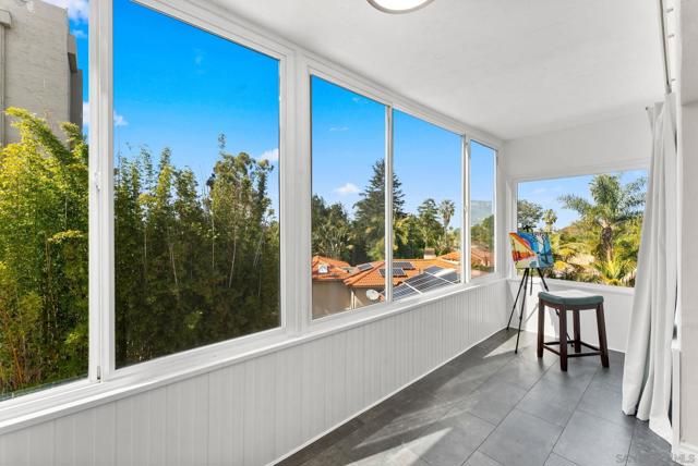 2360 Torrey Pines Rd, La Jolla CA: https://media.crmls.org/mediaz/be323bbd-8f06-4a9f-b45d-38a854c23da8.jpg