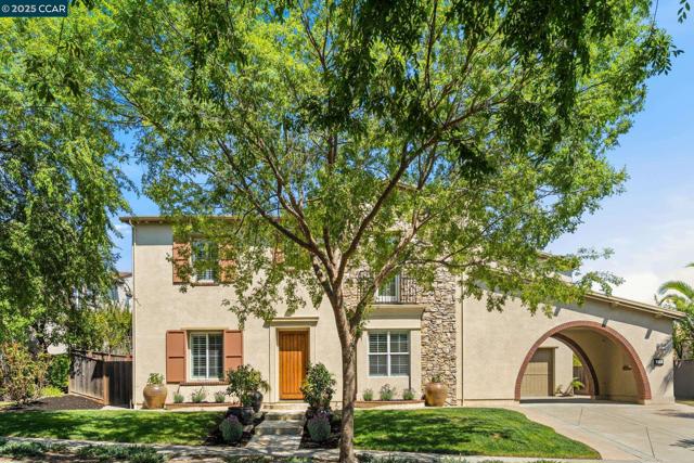 206 Glory Lily Ct, San Ramon CA: https://media.crmls.org/mediaz/be32e372-bef7-4f29-9883-41ac42bc45ab.jpg