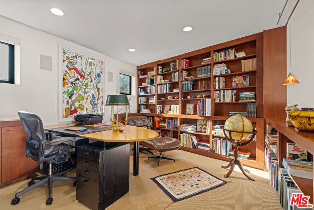 2204 Maravilla Drive, Los Angeles CA: https://media.crmls.org/mediaz/be33476c-37af-4b66-a80f-42fbbbd2cf80.jpg