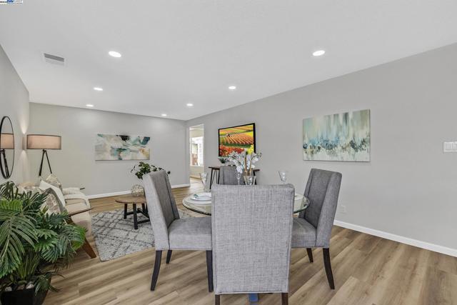1942 Sherman Dr, Union City CA: https://media.crmls.org/mediaz/be339e48-3b2b-4bf3-be83-434624571b91.jpg