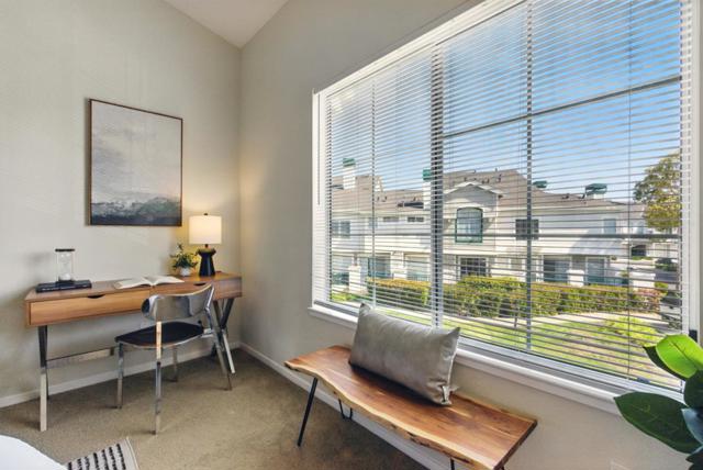 583 Shoal Circle,  CA: https://media.crmls.org/mediaz/be34af28-923f-4918-a0c4-c6b4164cd656.jpg