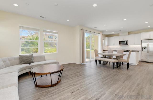 4314 Star Path Way, Oceanside CA: https://media.crmls.org/mediaz/be34d94d-84e9-41e6-a8d0-4325f570f6ba.jpg