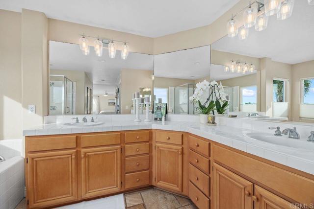 Detail Gallery Image 31 of 43 For 6707 Blue Point Dr, Carlsbad,  CA 92011 - 5 Beds | 3 Baths