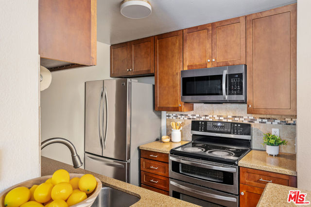 3961 Via Marisol, Los Angeles CA: https://media.crmls.org/mediaz/be37992c-fa5f-4fea-b89f-2f567b344747.jpg