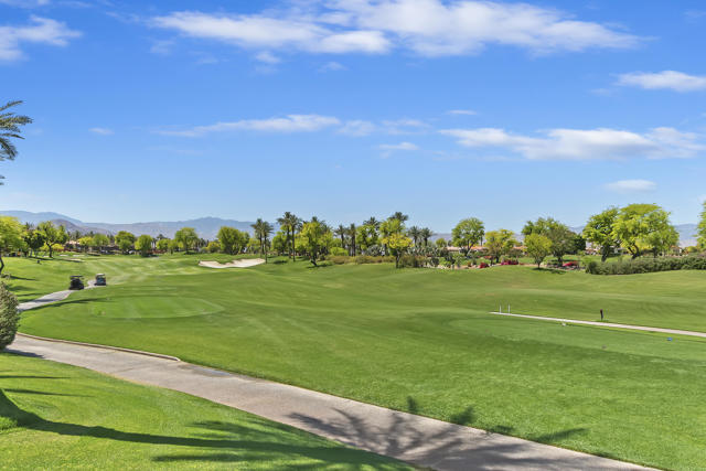 379 Tomahawk Drive, Palm Desert CA: https://media.crmls.org/mediaz/be37aeeb-b13a-42f7-a626-2da8aafd7ac1.jpg