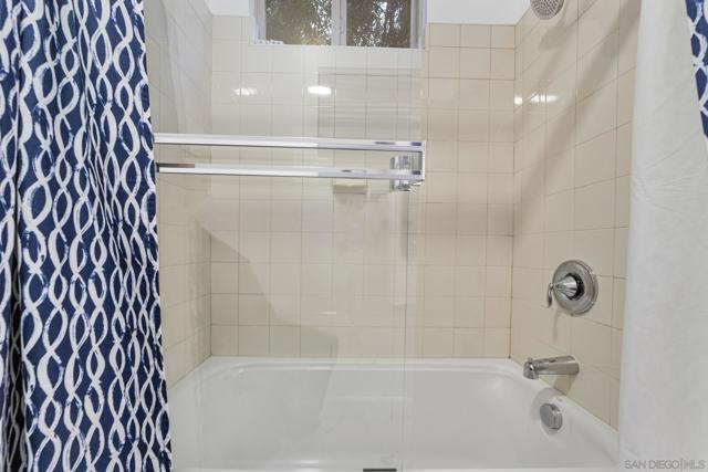 Image 28 of 73 For 1019 Costa Pacifica Way  1111