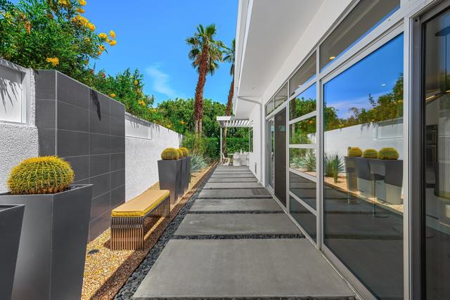 Image 26 of 71 For 48674 Vista Viejo Drive