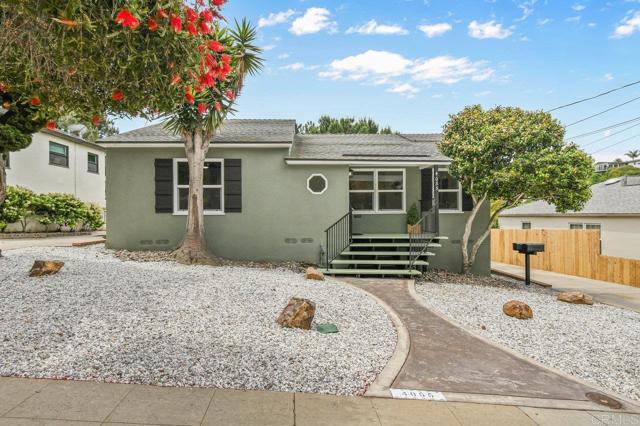 4055 Bernice Drive, San Diego CA: https://media.crmls.org/mediaz/be390370-7049-42bc-b9cf-993edbac9553.jpg