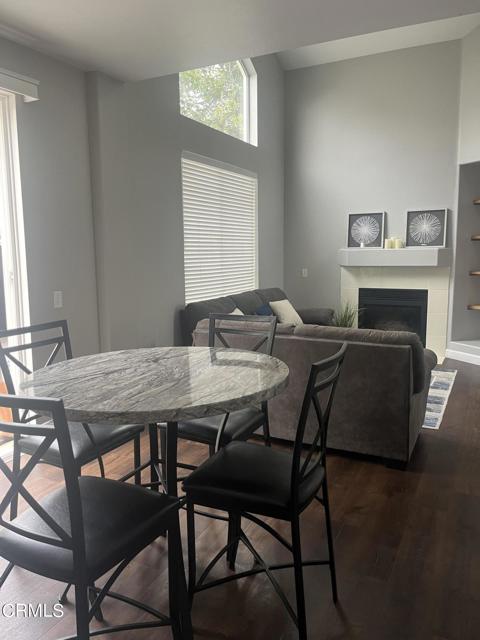 Detail Gallery Image 3 of 23 For 1027 Corte Primavera, Oxnard,  CA 93030 - 3 Beds | 2/1 Baths