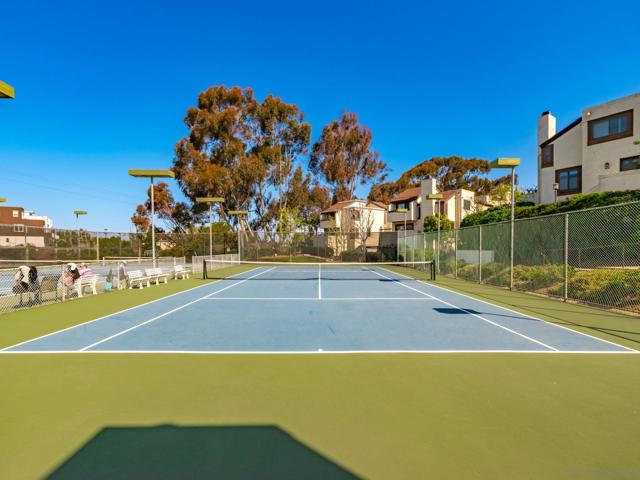 2298 Caminito Pajarito, San Diego CA: https://media.crmls.org/mediaz/be3a318d-b91c-4f49-903a-e4ada3fa4f5a.jpg