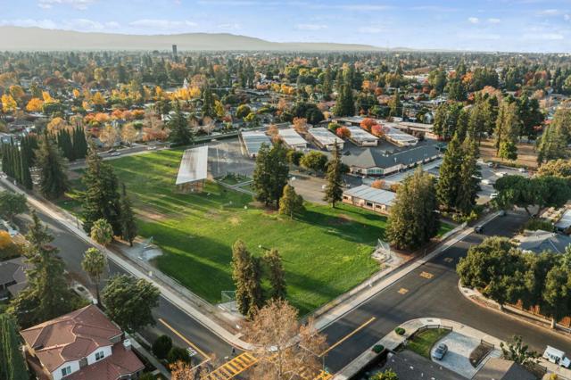 1052 Lovoi Way, San Jose CA: https://media.crmls.org/mediaz/be3a32a3-add9-402d-b35d-58db646dc49b.jpg