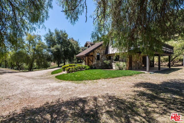 3333 & 3349 Long Valley Road, Santa Ynez CA: https://media.crmls.org/mediaz/be3aaff2-2d3b-4905-8ebc-5163d3ea064f.jpg