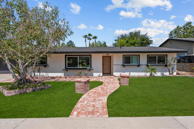 3167 Waco Avenue, Simi Valley CA: https://media.crmls.org/mediaz/be3b0a33-95de-41f6-a240-954195fdc31a.jpg