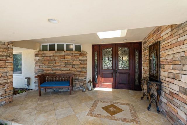 9351 La Jolla Farms Rd, San Diego CA: https://media.crmls.org/mediaz/be3b10ab-2408-4846-affe-af5bf5e7973a.jpg