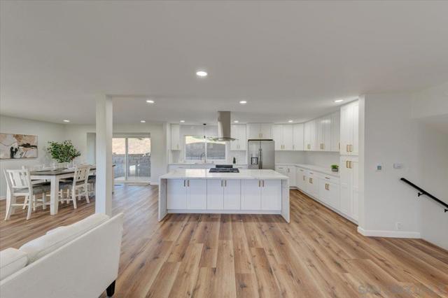 1756 Alhudson Dr, Escondido CA: https://media.crmls.org/mediaz/be3b4473-91c0-4f79-901d-a9be3cde72f2.jpg