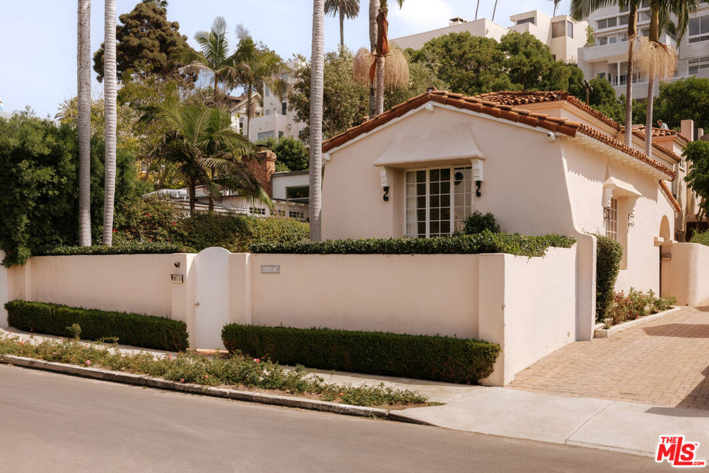 144 Mabery Road — Spanish