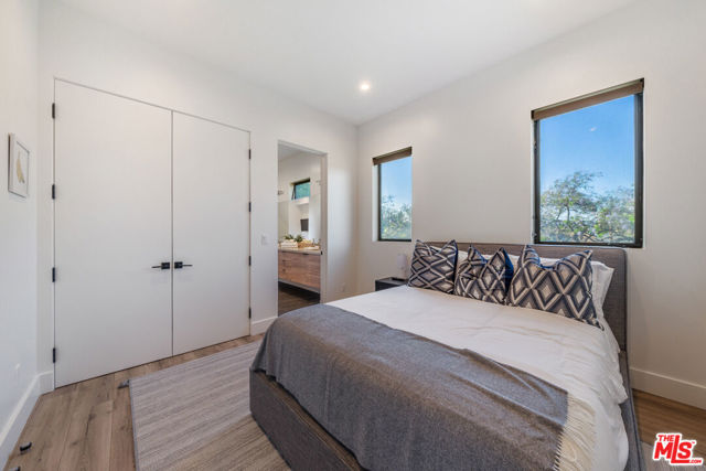 1903 S Bedford Street, Los Angeles CA: https://media.crmls.org/mediaz/be3bd924-025b-4782-bbe4-b099be4d8830.jpg