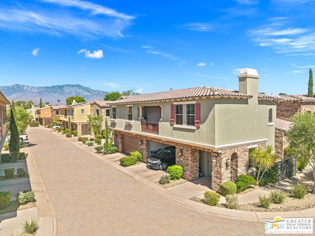 3246 Via Giorna, Palm Desert, CA 92260
