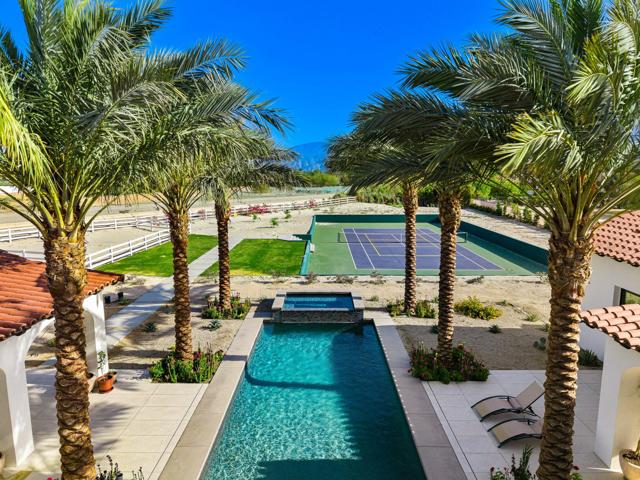 80980 Vista Galope, La Quinta CA: https://media.crmls.org/mediaz/be3cedc1-c090-4985-bbcf-d43432b6812c.jpg