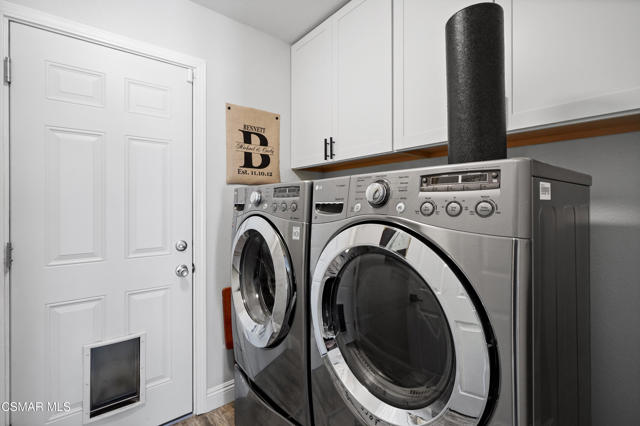 14291 Clemson Street, Moorpark CA: https://media.crmls.org/mediaz/be3df4d2-f356-43ed-bd62-9dbe64598c59.jpg