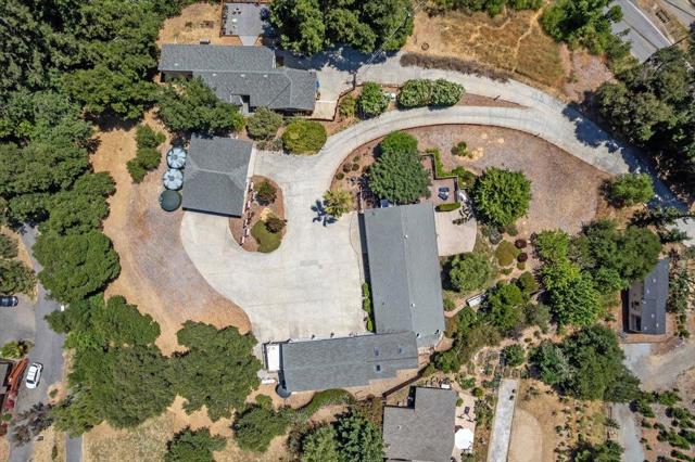 22187 Old Santa Cruz Highway, Los Gatos CA: https://media.crmls.org/mediaz/be3e384e-e182-4951-a2c0-8862136eb9cf.jpg