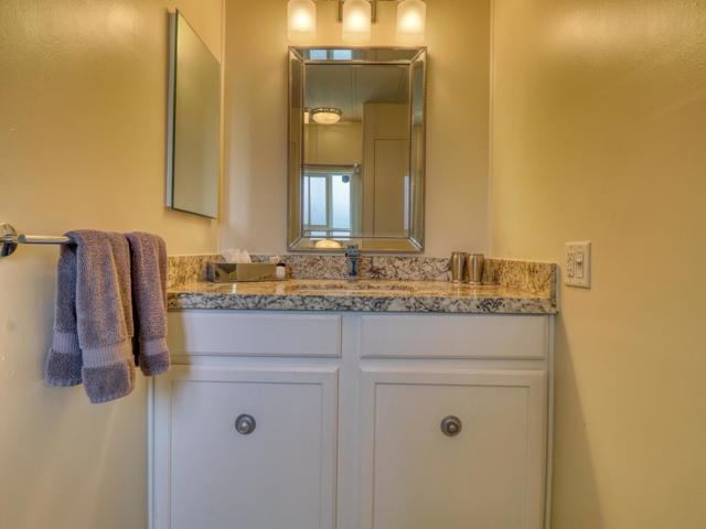 51555 Monroe St. #18, Indio CA: https://media.crmls.org/mediaz/be3eae60-1226-4930-8f3c-6fb864d732c1.jpg