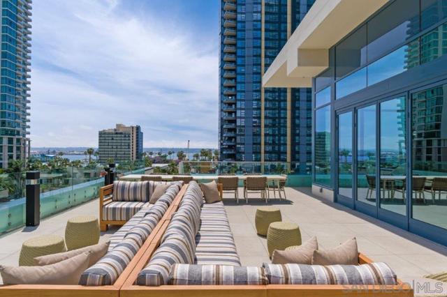 1388 Kettner Blvd, San Diego CA: https://media.crmls.org/mediaz/be3ee547-c440-496c-b311-2d0c5f730c98.jpg