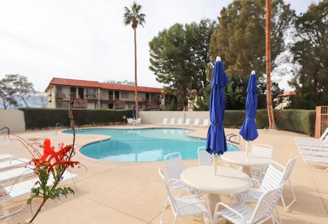 9647 Spyglass Avenue, Desert Hot Springs CA: https://media.crmls.org/mediaz/be3efa11-5abb-4a7b-a82e-599868ef4814.jpg
