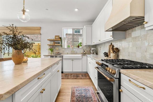 Detail Gallery Image 20 of 69 For 1763 Laurelwood Way, Oceanside,  CA 92057 - 3 Beds | 2/1 Baths