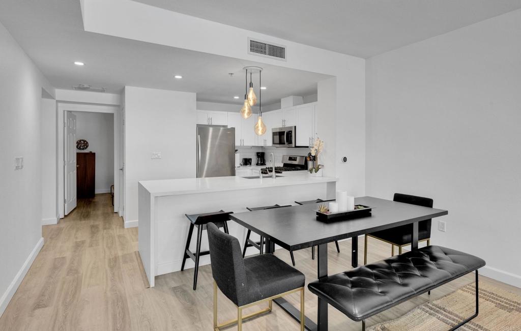 1240 India Street - photo 4