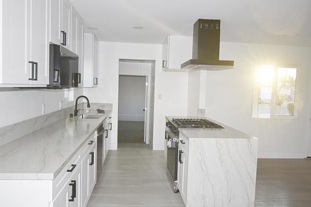 4646 COCONINO WAY, San Diego CA: https://media.crmls.org/mediaz/be430e45-3ee3-4206-a5d9-687f033fef6f.jpg