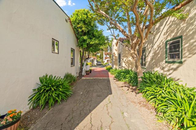 1071 Merle Avenue, San Jose CA: https://media.crmls.org/mediaz/be44270c-df78-454a-805c-3696fa000f46.jpg