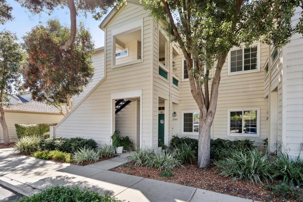 2508 Hastings Shore Lane