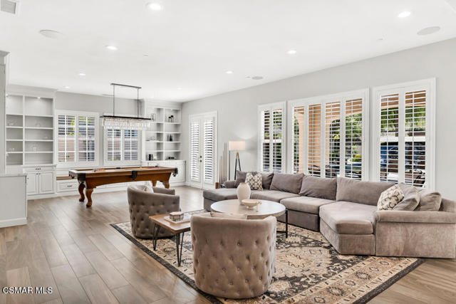 5715 Calais Court, Calabasas CA: https://media.crmls.org/mediaz/be450e05-b82f-4761-9bb3-90160b085e5b.jpg