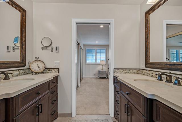 204 Franciscan Dr, Danville CA: https://media.crmls.org/mediaz/be462eb0-8c10-40a0-9d14-ed0037c35858.jpg