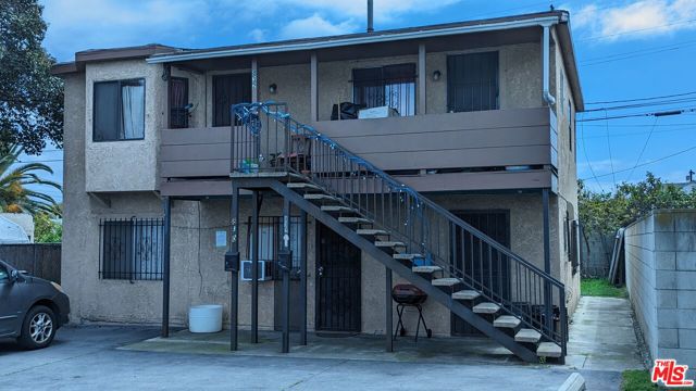 832 W Imperial Highway, Los Angeles CA: https://media.crmls.org/mediaz/be4666d8-4b7e-4a5c-9e44-bc33cf4ec9c2.jpg