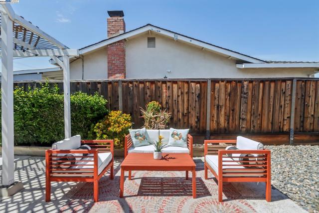 5349 Valpey Park Ave, Fremont CA: https://media.crmls.org/mediaz/be472fad-461f-4298-b46d-db90140398bc.jpg