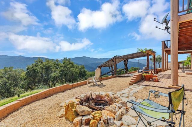 18 Asoleado Drive, Carmel Valley CA: https://media.crmls.org/mediaz/be4819b0-7854-4a57-b8cb-34d3400808f7.jpg