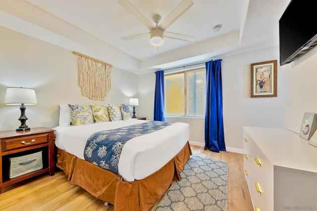 3537 Ocean Front Walk, San Diego CA: https://media.crmls.org/mediaz/be4862b2-4919-42c7-a6be-c761c7f90553.jpg