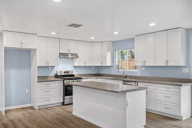 95 Farrell Avenue, Gilroy CA: https://media.crmls.org/mediaz/be490191-9d21-4966-b158-6b017f5965df.jpg