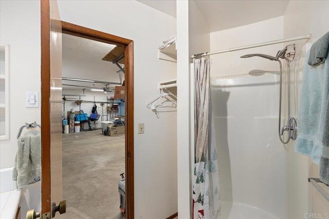 Detail Gallery Image 53 of 60 For 945 El Paseo, Vista,  CA 92084 - 4 Beds | 3 Baths