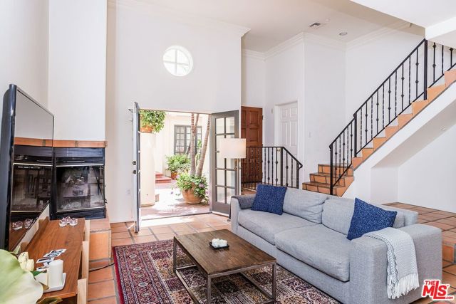 1320 N Harper Avenue, West Hollywood CA: https://media.crmls.org/mediaz/be4ac83b-b21d-490e-ab5d-2c440148ad53.jpg