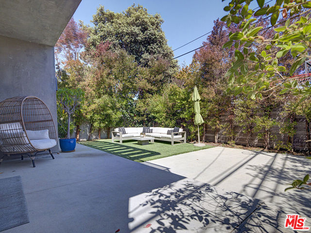 11954 Lucile Street, Culver City CA: https://media.crmls.org/mediaz/be4b637c-fb71-4505-9c4a-3fed346d1c77.jpg