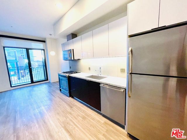 1122 Gayley Avenue, 311 photo 7