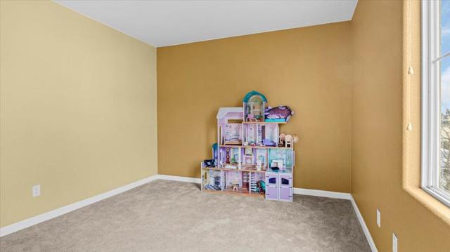 359 Barolo Circle, Greenfield CA: https://media.crmls.org/mediaz/be4c9518-9fb9-445c-ac77-cc820ca8873a.jpg