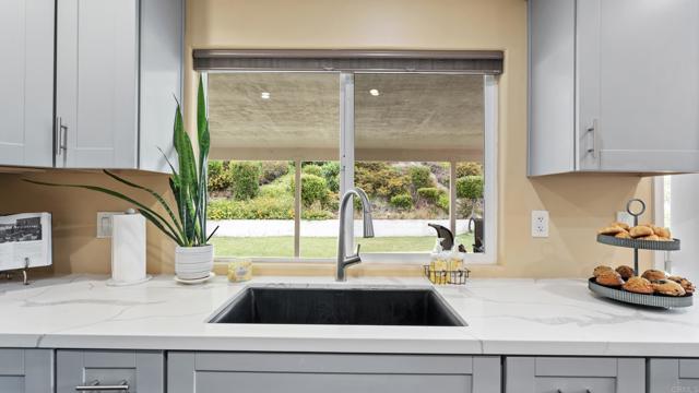 271 E Rienstra Street, Chula Vista CA: https://media.crmls.org/mediaz/be4d0736-e684-41d4-b794-3351465c652c.jpg