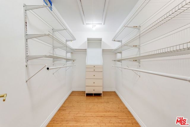 22616 Berdon Street, Woodland Hills CA: https://media.crmls.org/mediaz/be4d24c1-e532-4e0a-a3f0-22bf640f4e8f.jpg