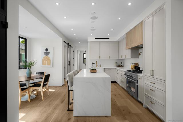 242 Playa Del Norte St, La Jolla CA: https://media.crmls.org/mediaz/be4d48d8-145a-4208-9a0e-dec497f48236.jpg