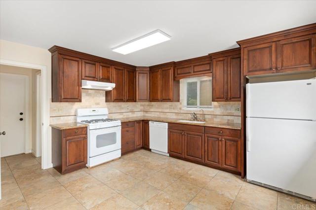 3115 Alta Drive, National City CA: https://media.crmls.org/mediaz/be4e2496-b534-4e01-9400-94e335712eb1.jpg